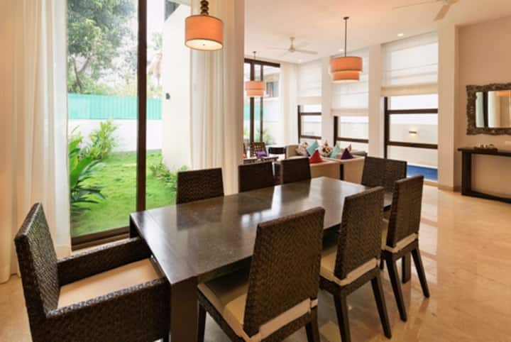 Dining area image 1