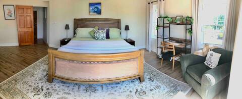 Beautifully renovated large Studio Apartment