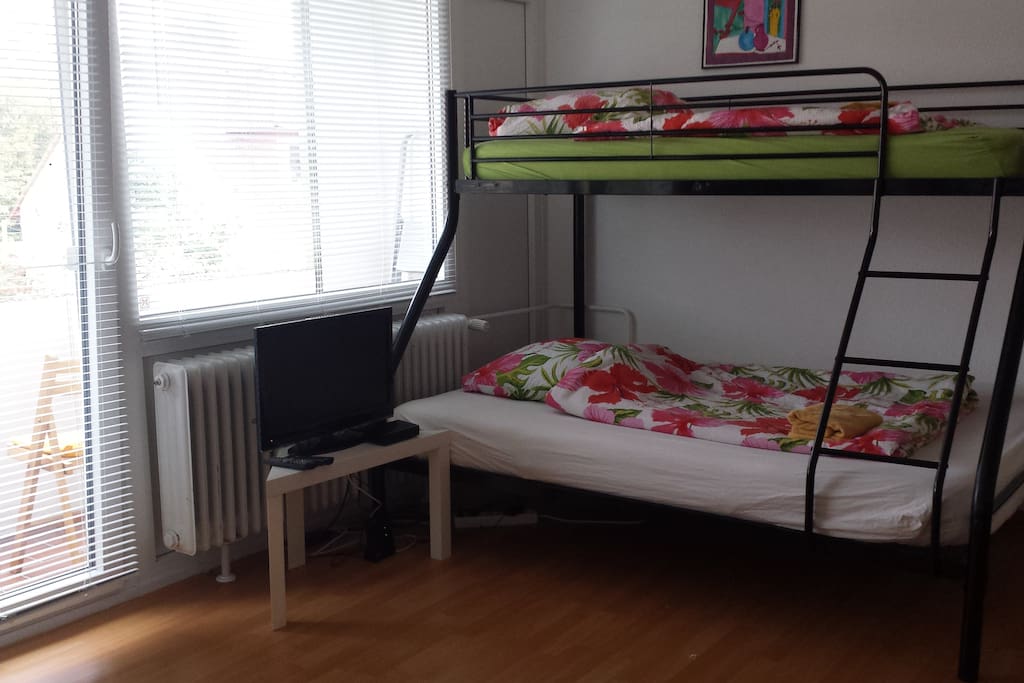Und es gibt auch ein Doppelbett und was für große und kleine Leute