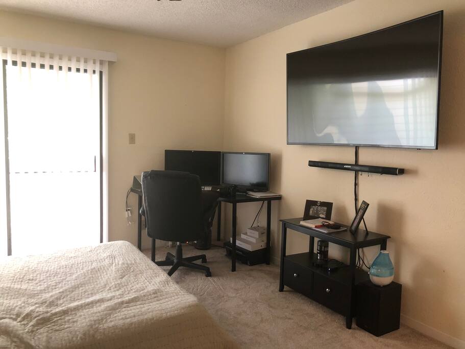 65 inch curve 4K UHD tv