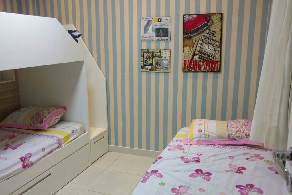 Suite com quatro camas