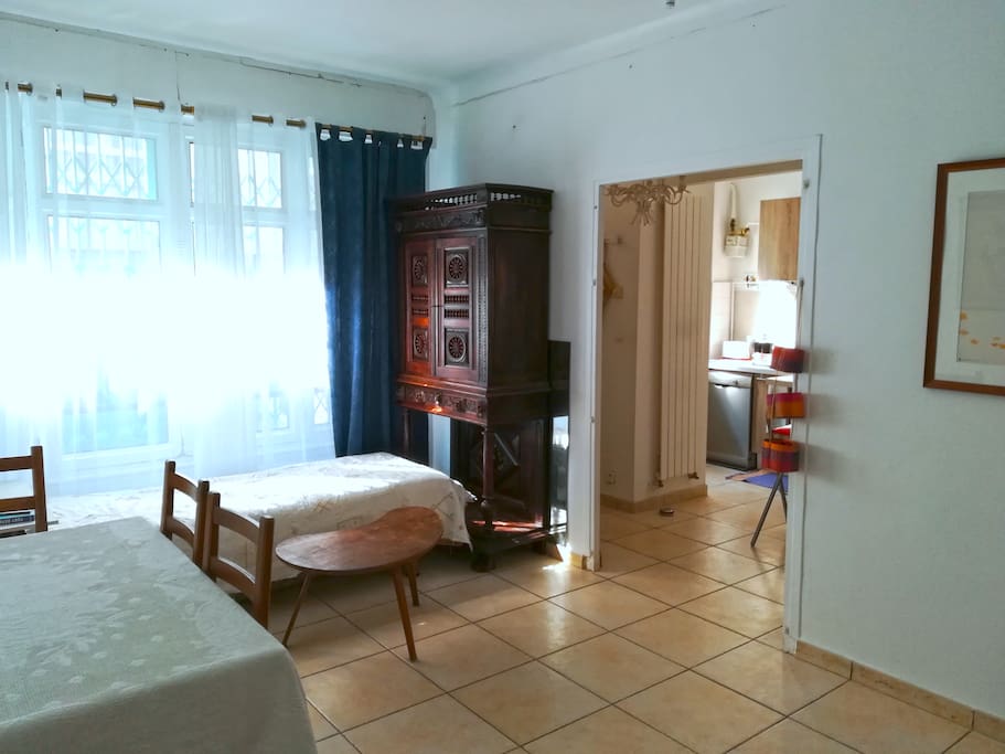 RDC : Salon (ouverture sur la cuisine)