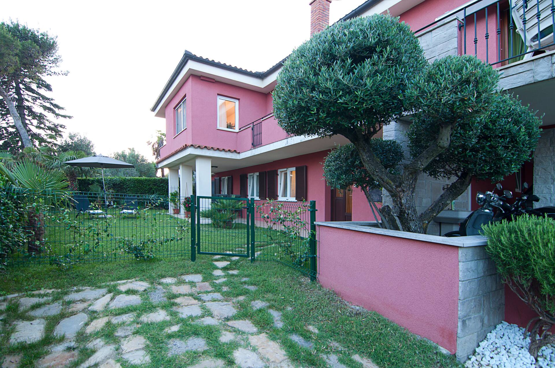 Casa Rossa Apartment — foto 5