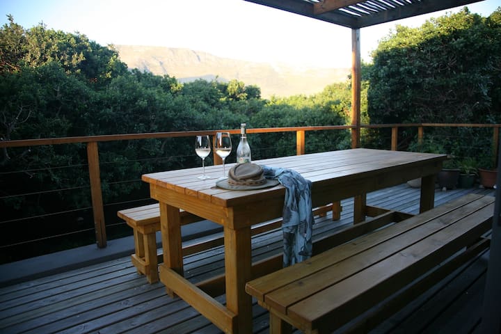 Milkwood Retreat, Noordhoek
