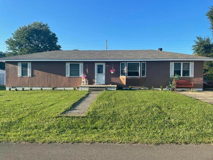 Cheerful 3 bedroom home. Pet friendly Houses for Rent in Pikeville