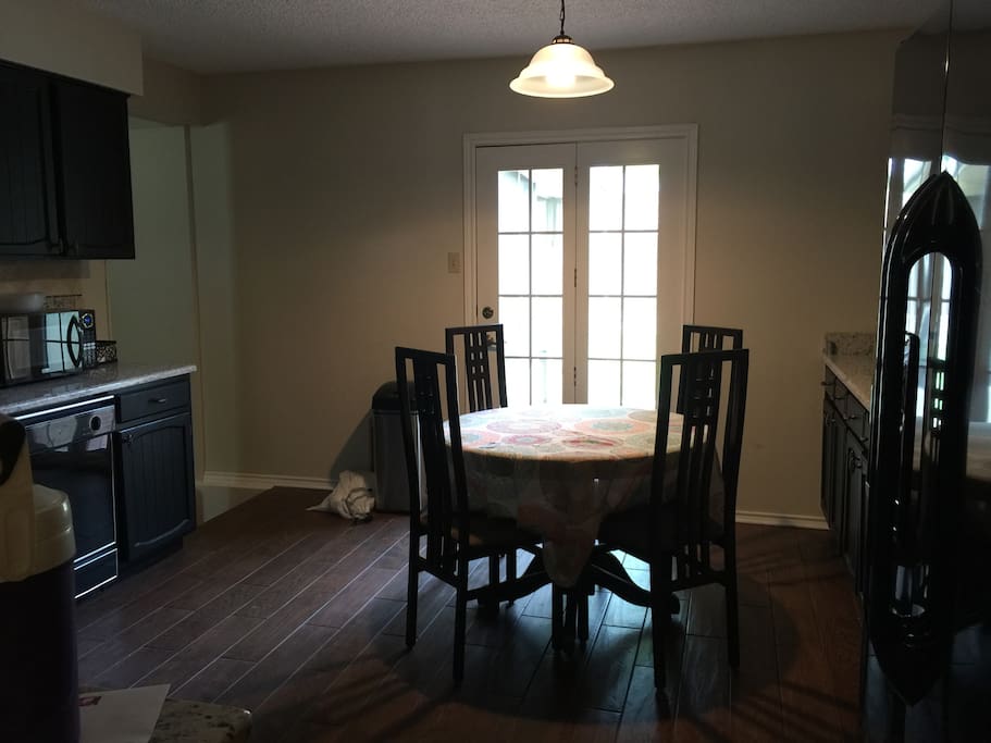 Eat in Kitchen