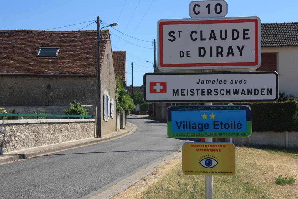 Notre maison est à l'entrée du village de Saint Claude