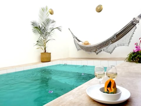 Private pool 2BD Villa 1 minute Beach Private Cook