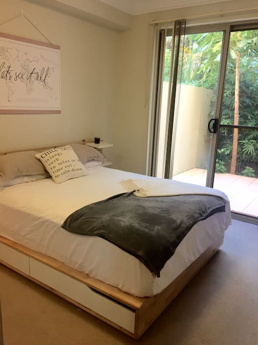 The most comfortable queen bed in the world!!