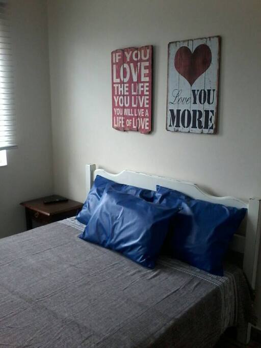 Quarto Casal com TV