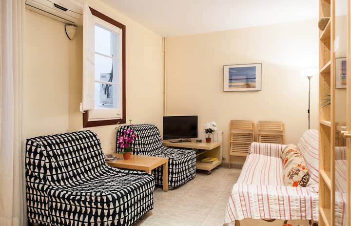 Apt Close To Magic Fountain - Barcelona