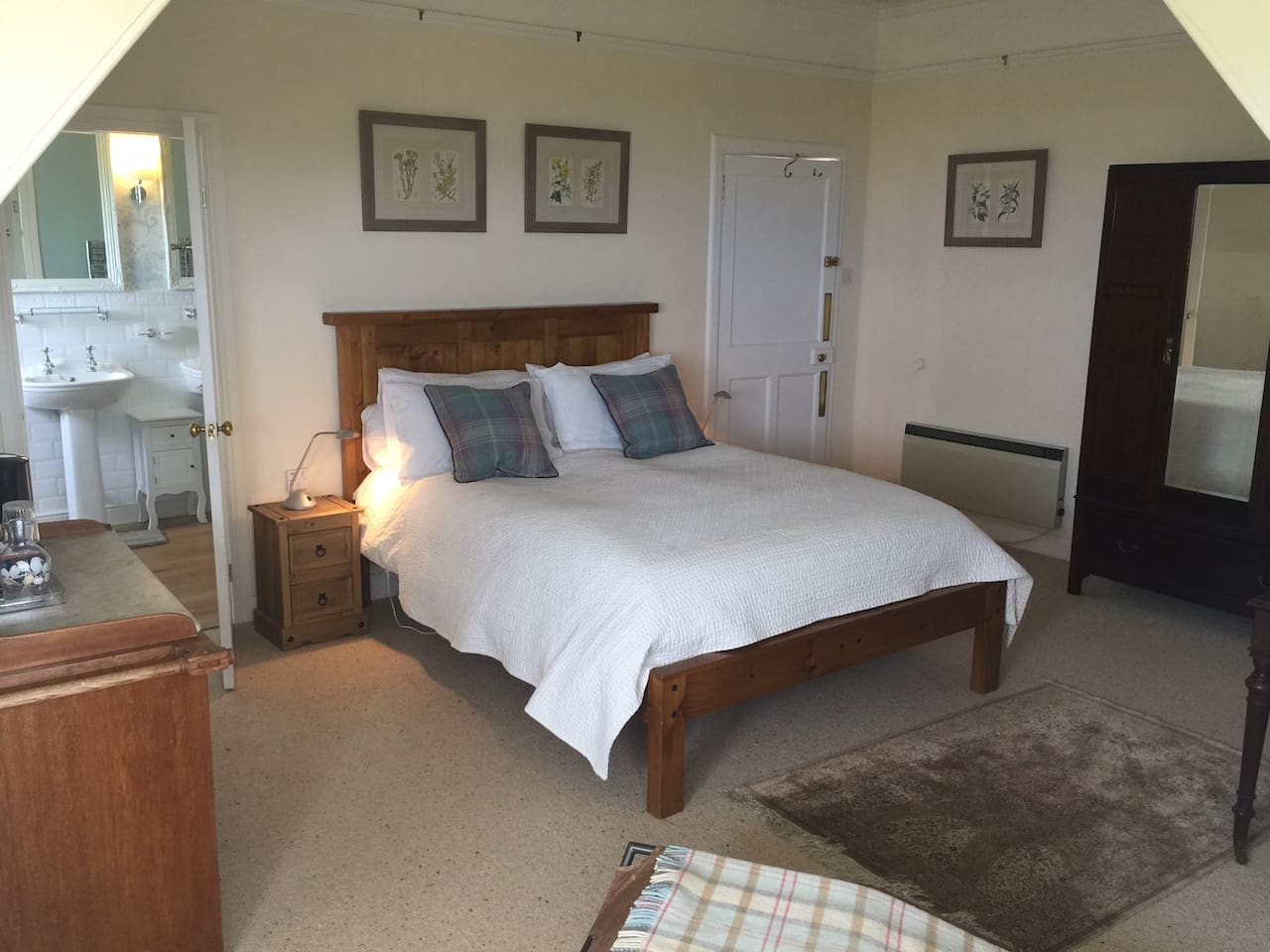 Dunlossit B At Machrihanish Double Room 1 Gigha Houses For Dunlossit B At Machrihanish Double Room 1 Gigha Houses For In Scotland United Kingdom