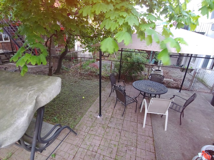 2 Bedroom +Office With Bed, 1.5 Baths, Backyard. - Queens, NY