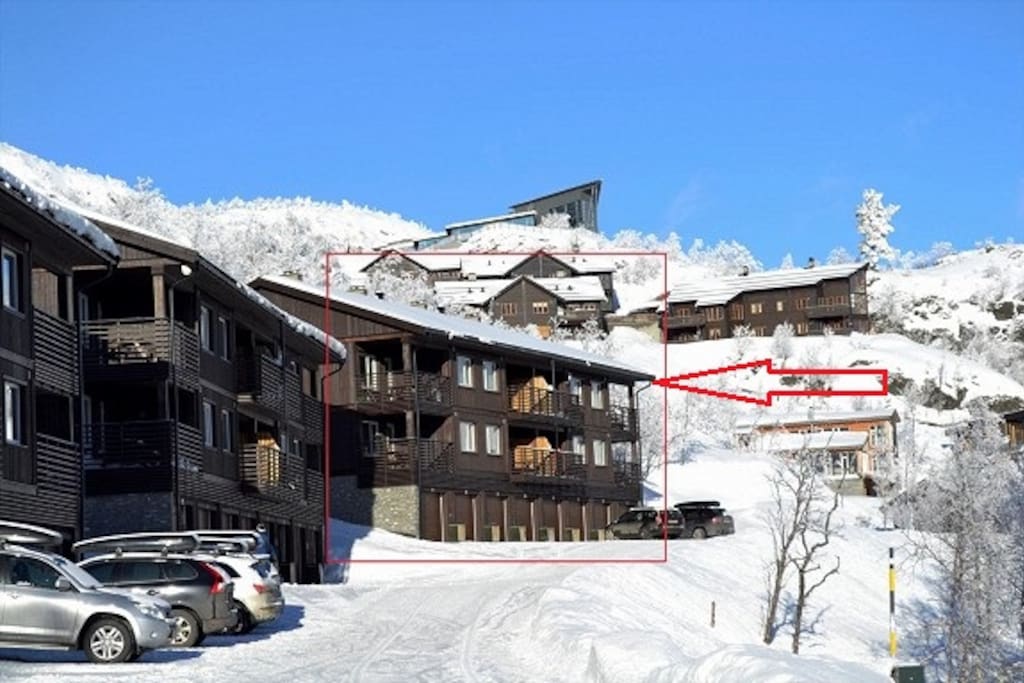 Apt 68 on top floor overlooking the valley and the slopes