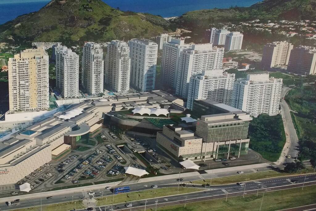 Vista do shopping Recreio e condominio Barra Bonita