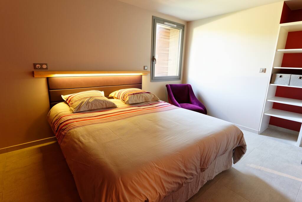 Chambre parentale au rez-de-chaussée