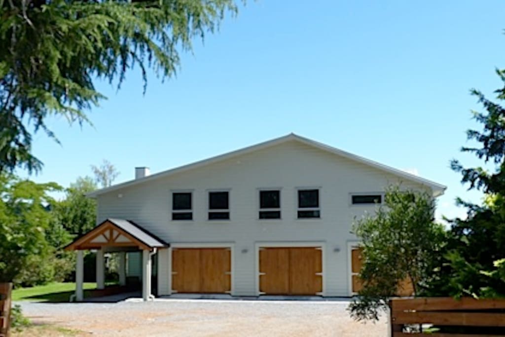 View of Property Exterior