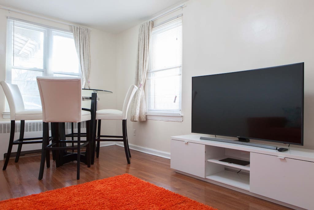 Dining Table and Smart TV