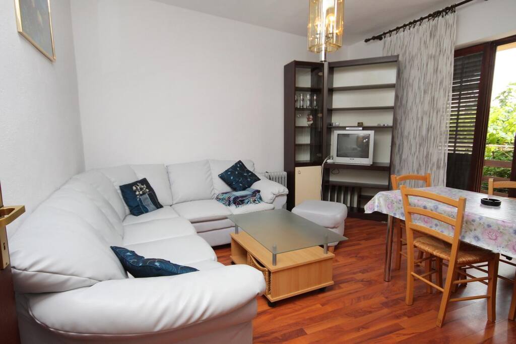 Living room, Surface: 8 m²