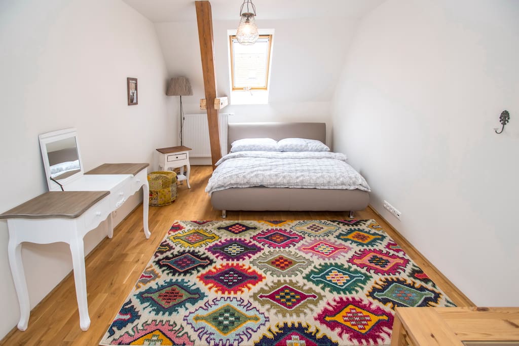 Bedroom II.