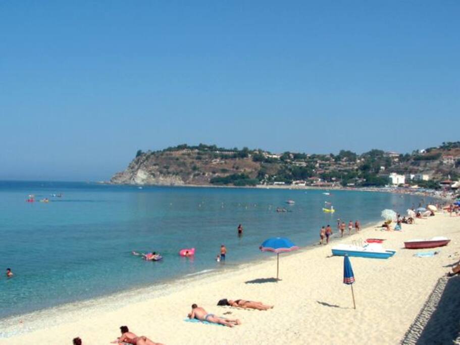 spiaggia nelle vicinanze