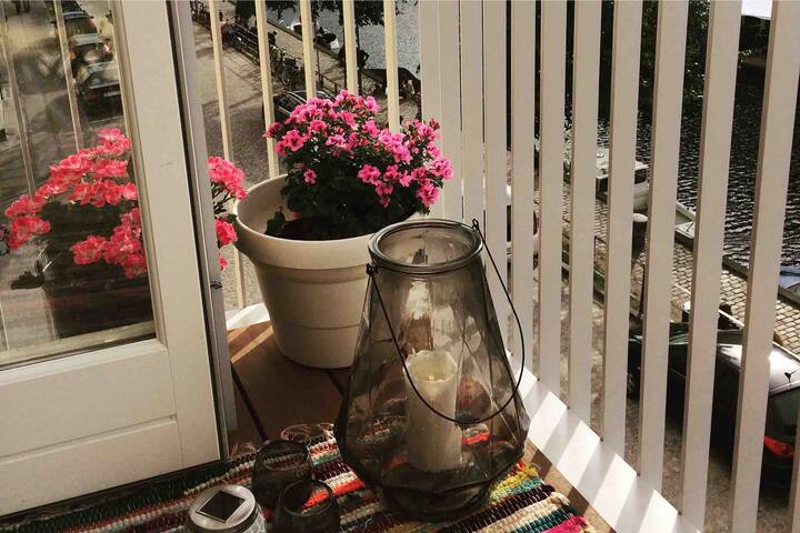 Family home by Christianshavn Canal gallery image 2