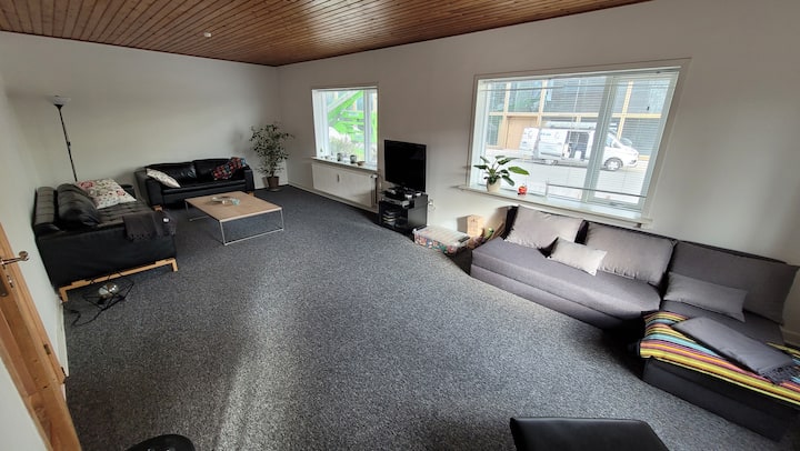 Centralt Hus Med Gratis Parkering - Billund