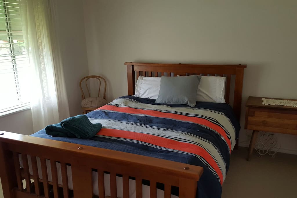 Main bedroom with queen bed