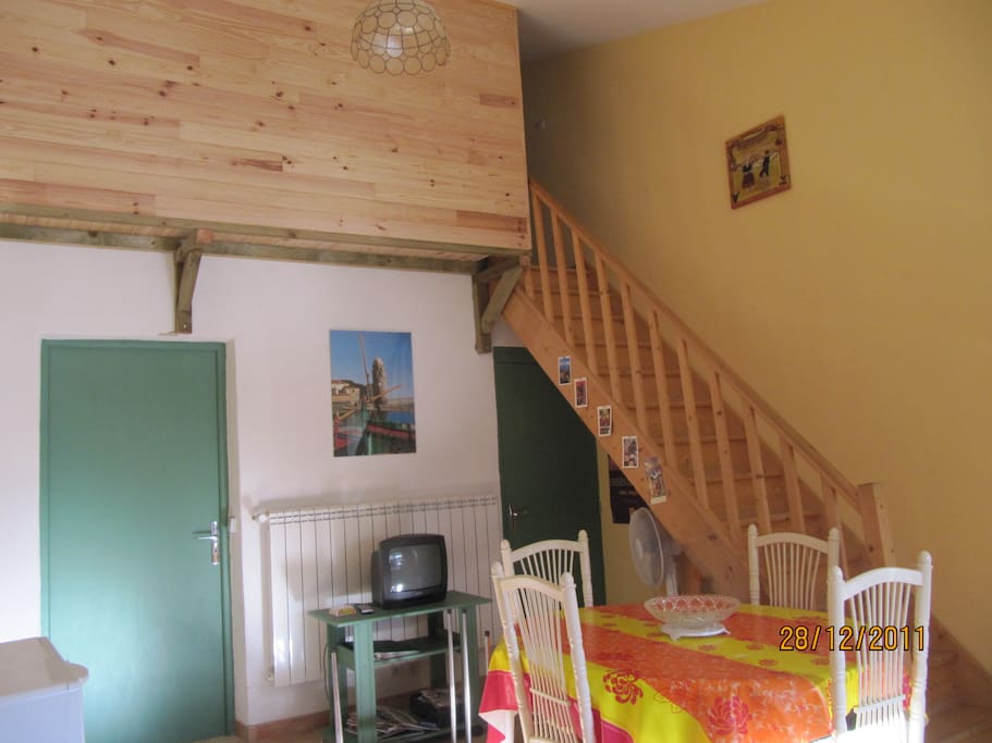Escalier menant au 1er
