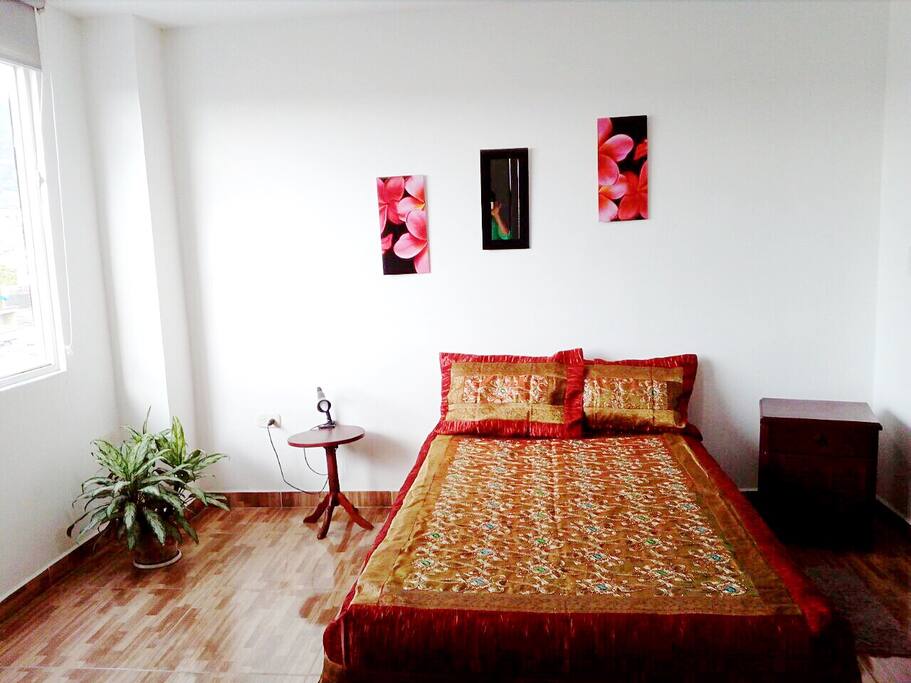 Habitación 1: Con baño y ducha privados