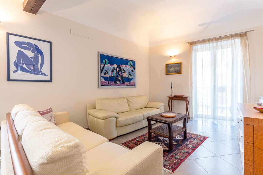 Living room, relaxing area