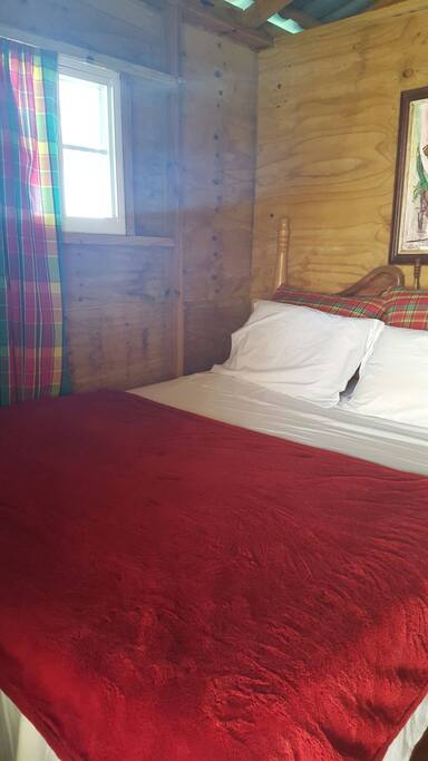 Queen size bed