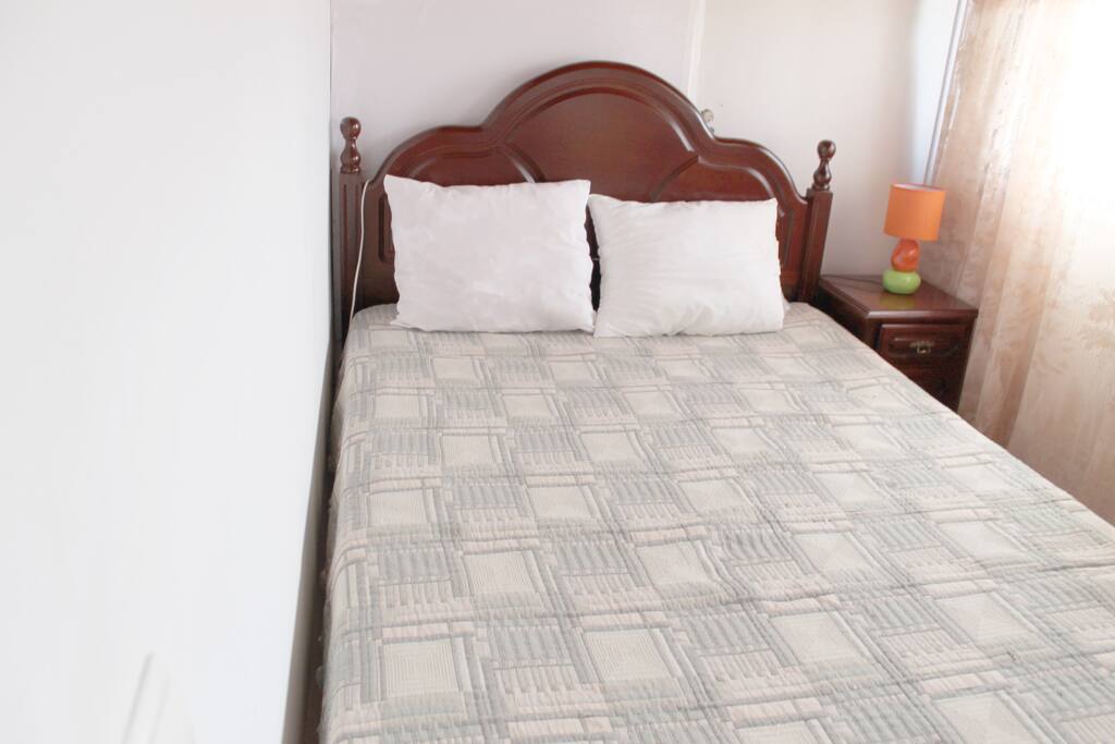 Quarto c/ cama casal
