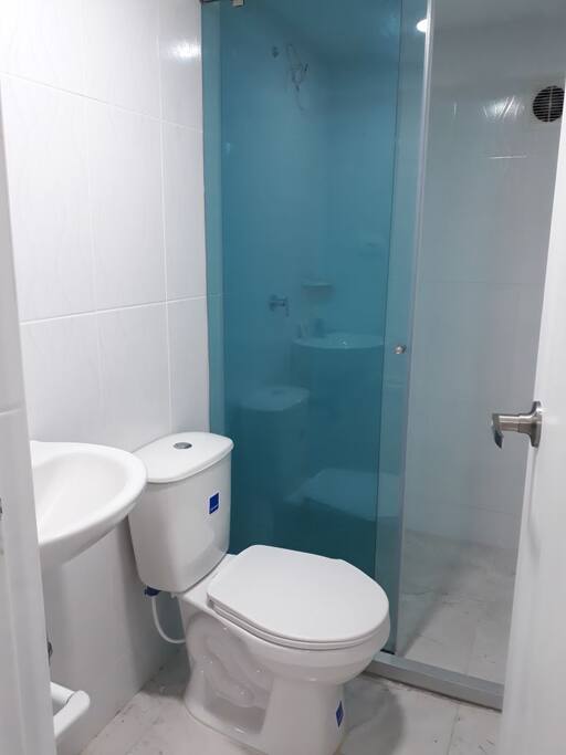 BAÑO SOCIAL