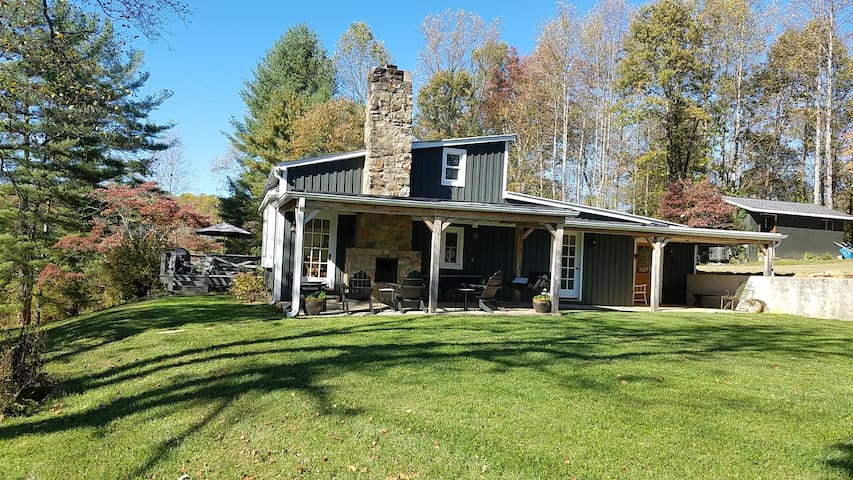 Pine Lake Lodge