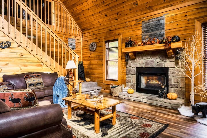 Mountain View’s•hot Tub•fireplace•game Loft•cozy - Sevierville, TN