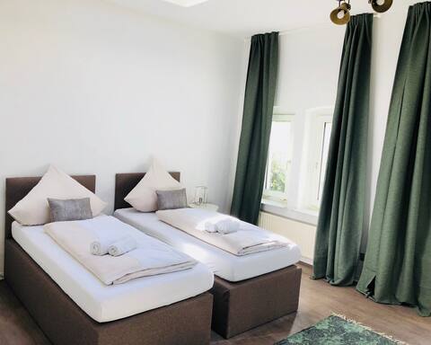 160m2 Penthouse 3 bedroom city center Freeparking