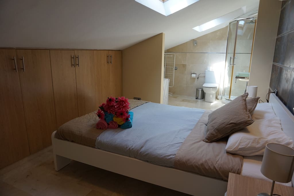 Cama matrimonial
