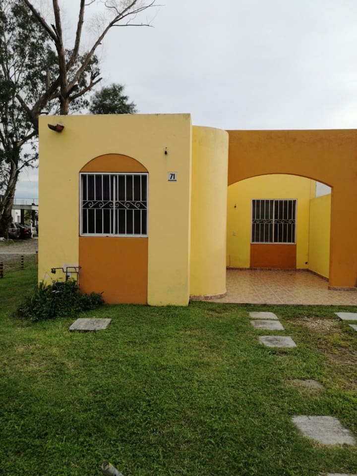 Quiet house in private area, safe, c/ pool Houses for Rent in Tepic