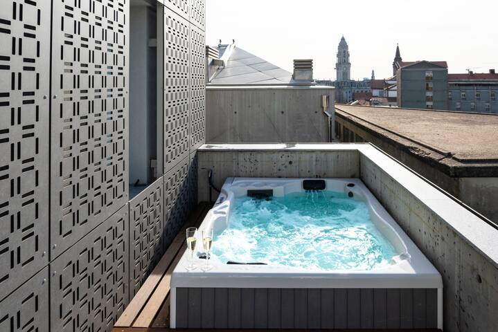 PortoSoul Trindade AP05 – Private Terrace&Jacuzzi gallery image 5