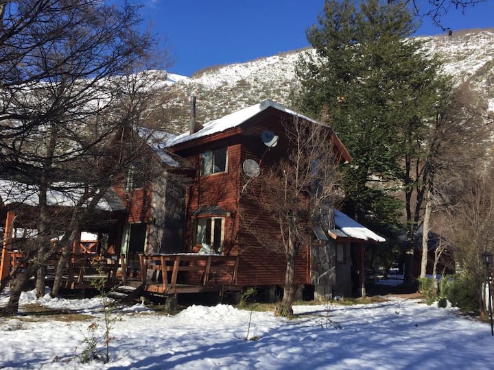 Valle las TRANCAS Cabin de Cordillera