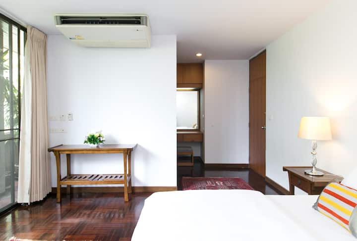 Segundo dormitorio en el nivel dos