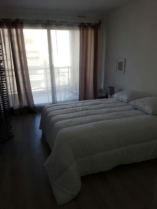 Chambre donnant sur terrasse