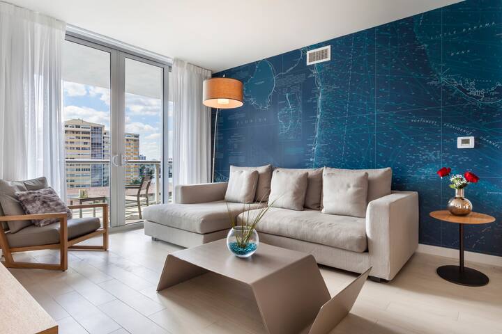 2BR South Exposure Great bay Views! +7th Floor gallery image 2