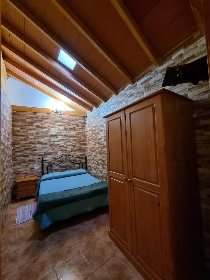 Dhomë gjumi 2