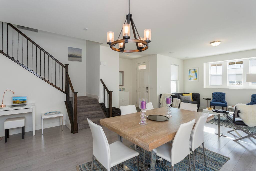 Modern dinning table seats 6 giests