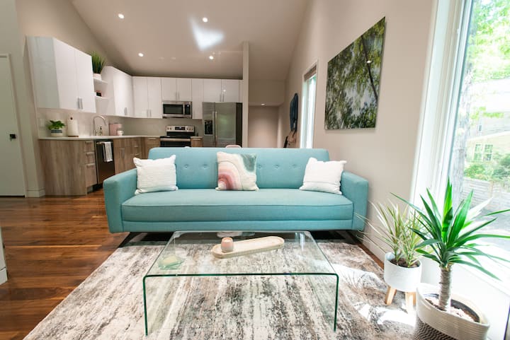 5* Quiet Loft, Full Kitchen & Walk To Town - Davidson, NC