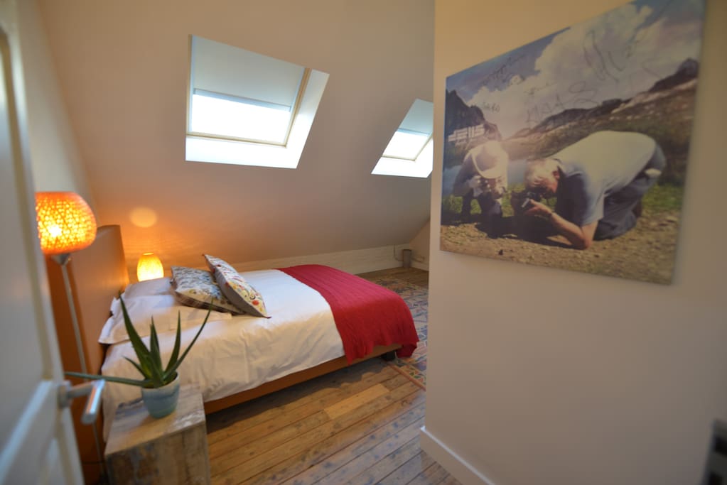 Super comfortable Belgisch Boxspring bed