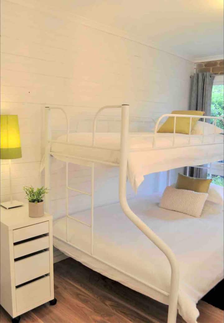 Chambre 3
Lit superposé – lit double + lit simple