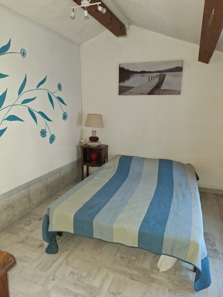 ห้องพักชั้นบน 